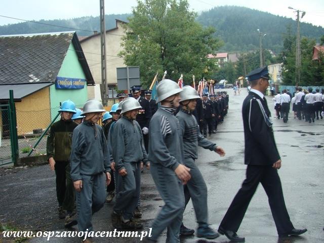 Przemarsz na miejsce uroczystosci